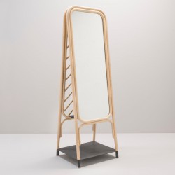 PANÔ design rattan mirror